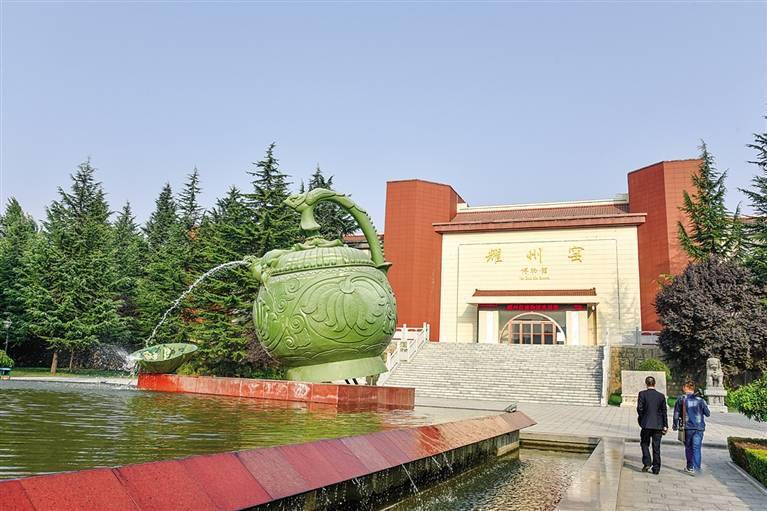 我的家乡位于关中北部的铜川市王益区黄堡镇,镇子不大,却有着1600多年