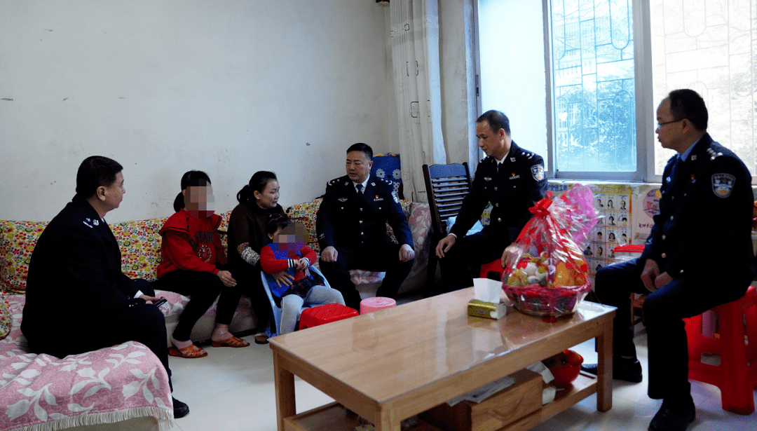 【情暖新春】王书陆到北海市公安局开展春节前走访慰