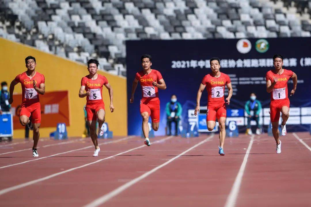 中国田径协会短跑项群基地赛第二站李文杰梁小静分获男女百米冠军