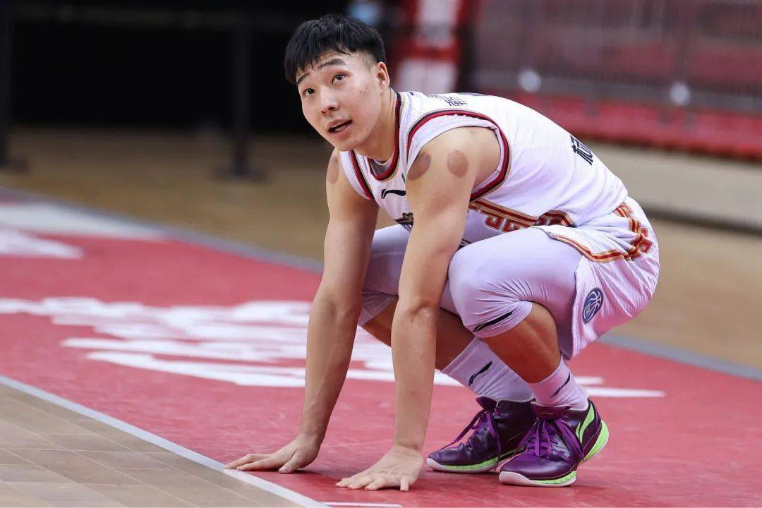 cba杨皓喆憾失绝杀同曦9294惜败山西