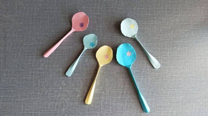 趣味折纸简单逼真的小勺子小朋友过家家玩游戏小道具