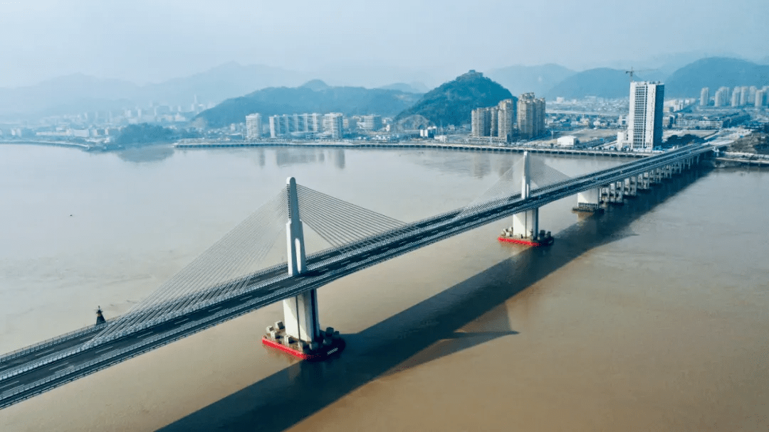 104国道瓯江特大桥通车!有人行车道,还能骑自行车……_温州