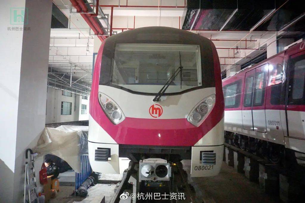 地铁8号线车辆曝光,运抵新湾车辆段!_杭州