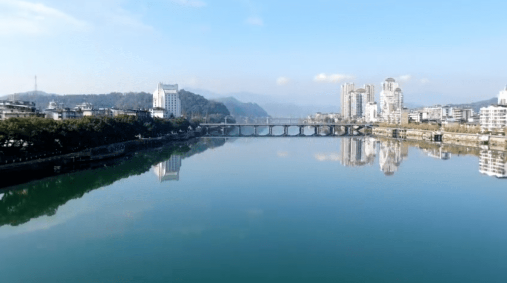 微紀錄邵武紫雲湖也有網紅天空之境啦一時竟讓人分不清哪邊才是現實