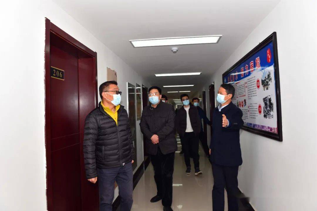 县委常委,副县长王松青到公司慰问坚守一线保安员