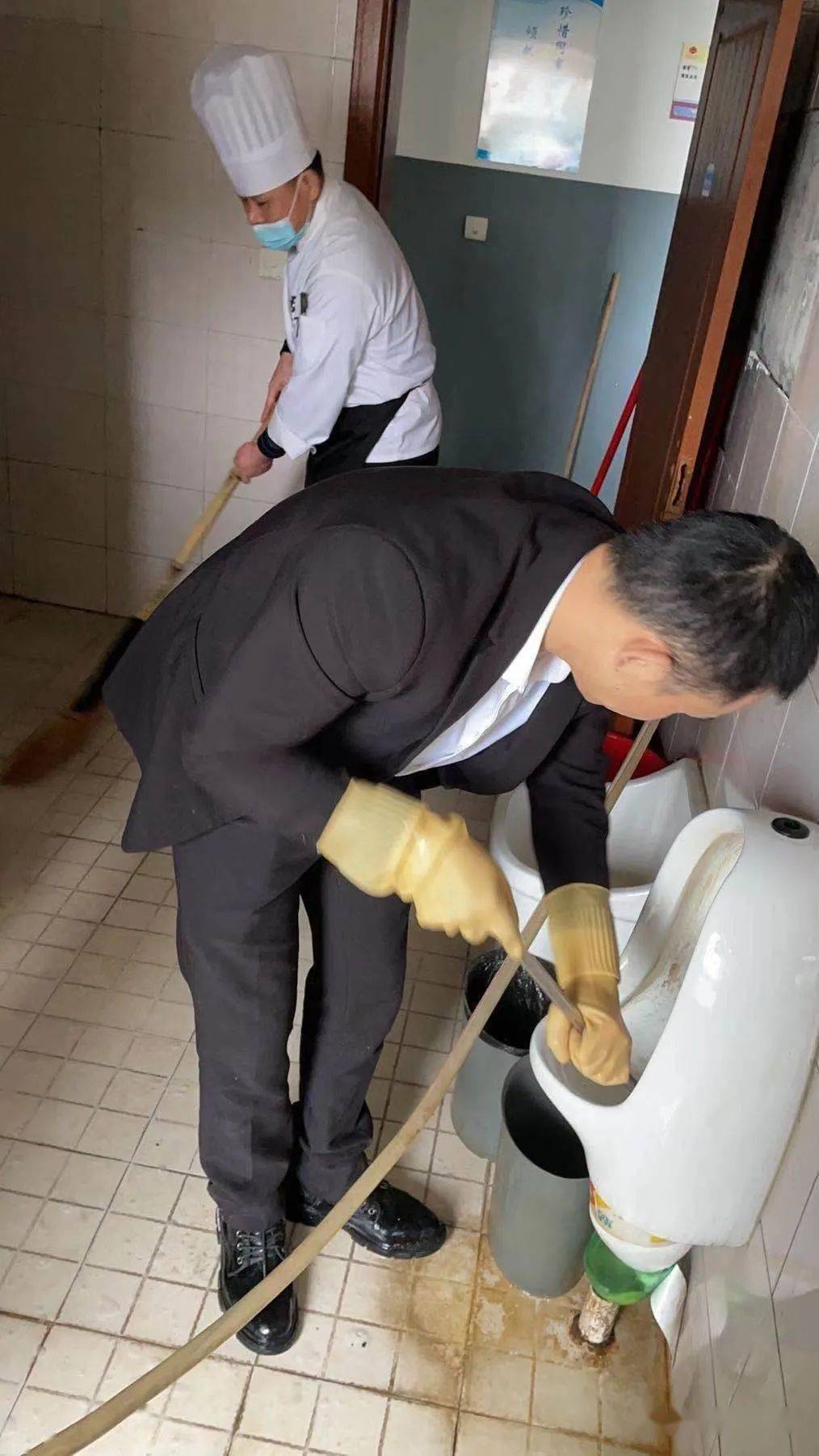 德盛宾馆新春送福