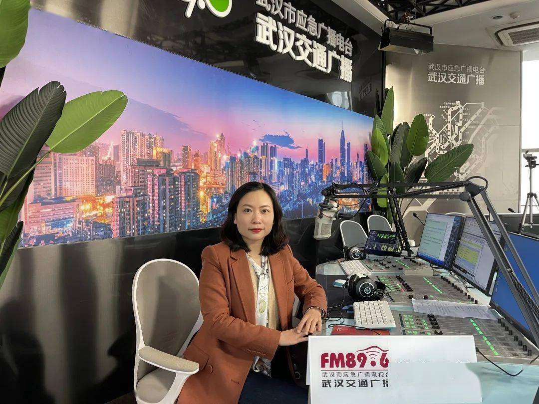 健康周莉白内障有这些治疗方式