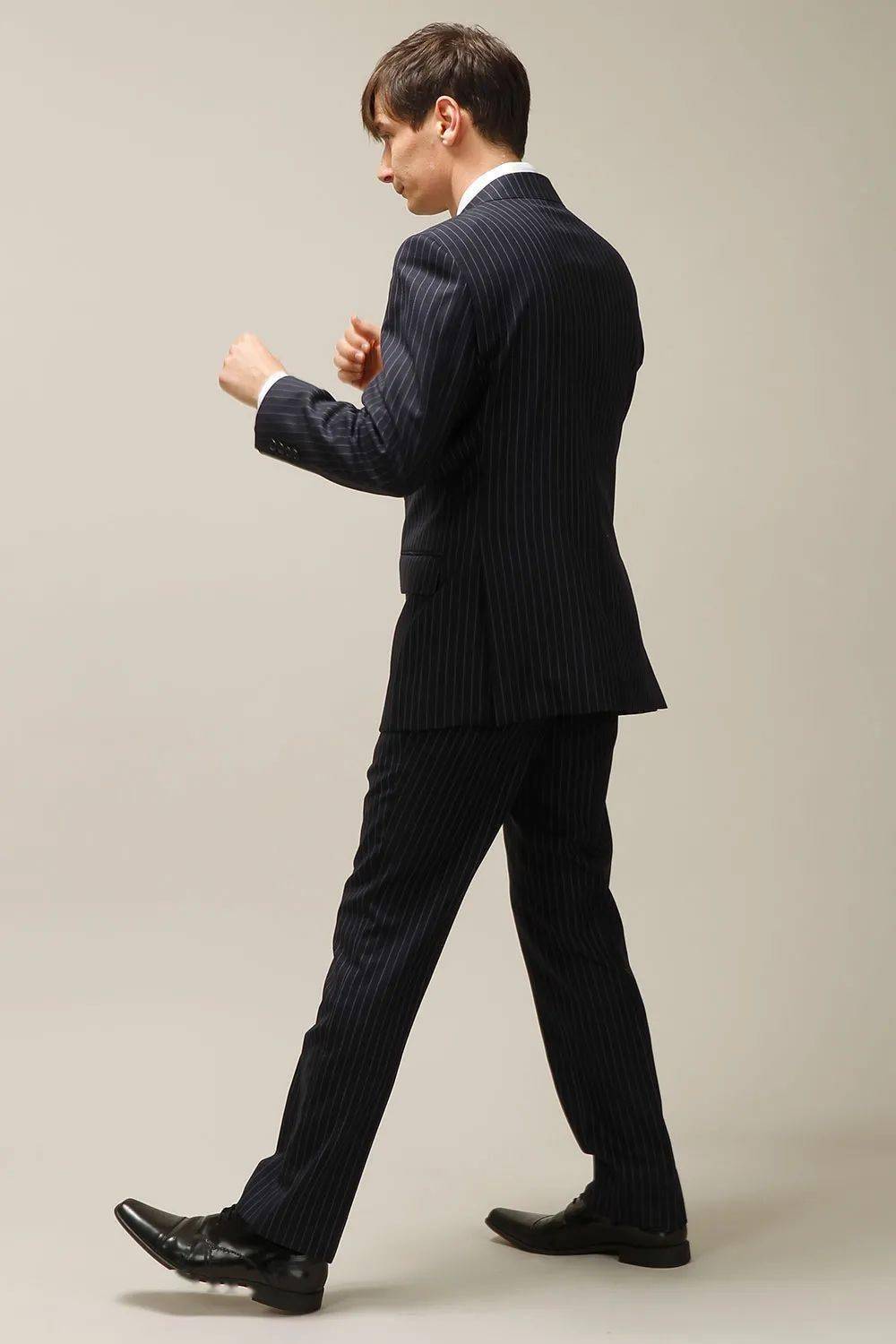 西装男主多角度动作姿态实拍632张_素材