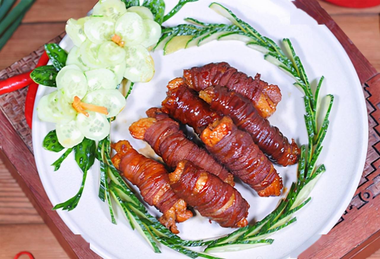 教你用黄瓜做盘饰不用雕刻不用画蘸酱还能吃年夜饭露一手