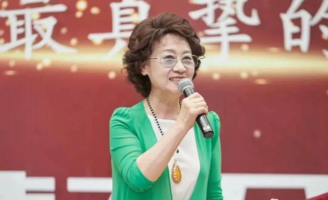 名家访谈│重磅推荐央视著名主持人张悦谈播音与朗诵的异同受益匪浅