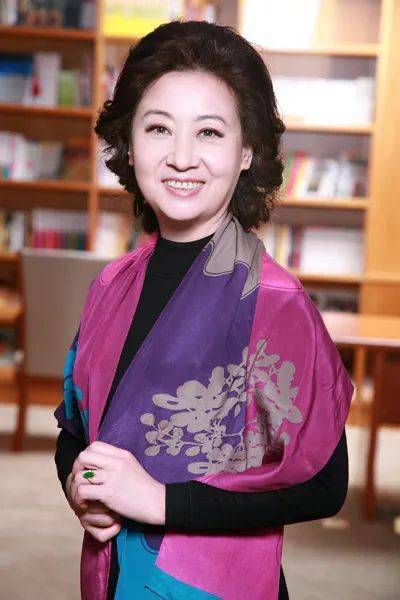 名家访谈│重磅推荐央视著名主持人张悦谈播音与朗诵的异同受益匪浅