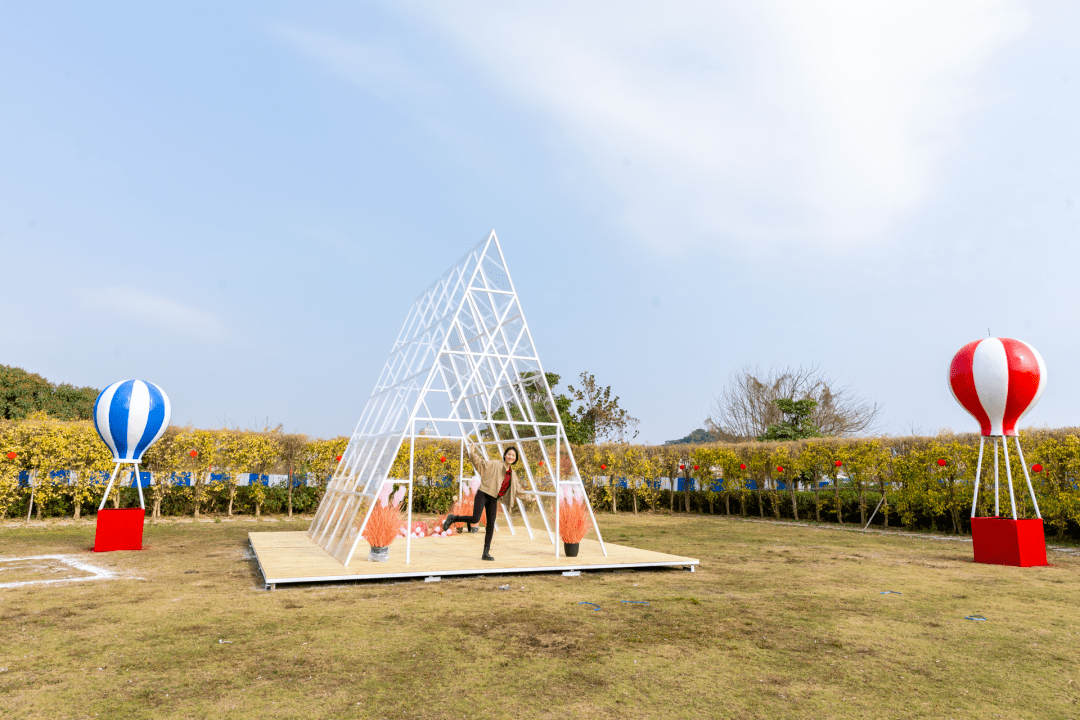 一大波网红打卡点上新啦四仙荣归七彩廊架春节快去拍照