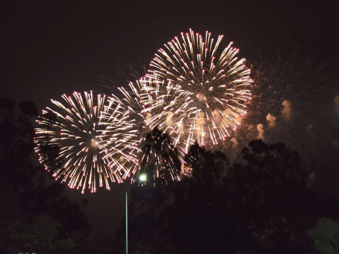 厦门金门焰火惊艳绽放!多图 动图 视频!