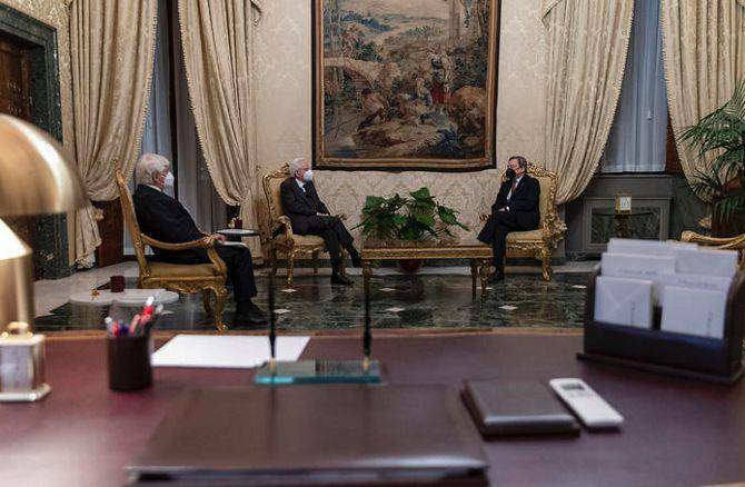 意大利总统正式任命德拉基为总理内阁，于13日宣誓就职