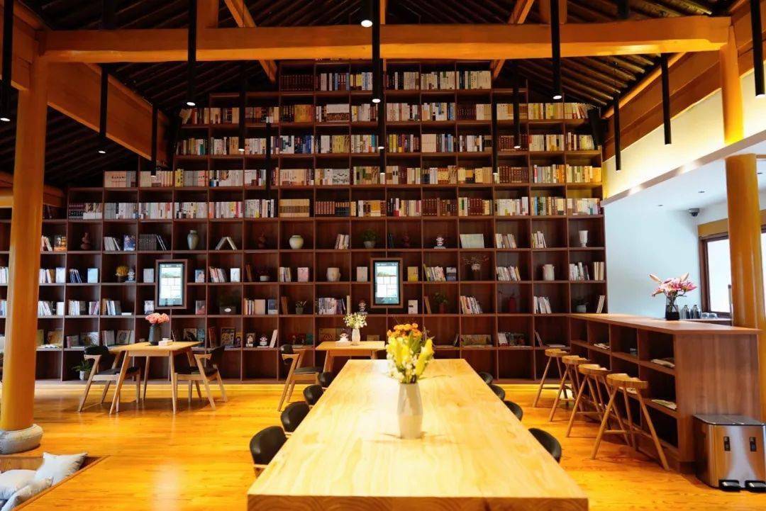 新昌首家景区城市书房今日起正式试运营啦