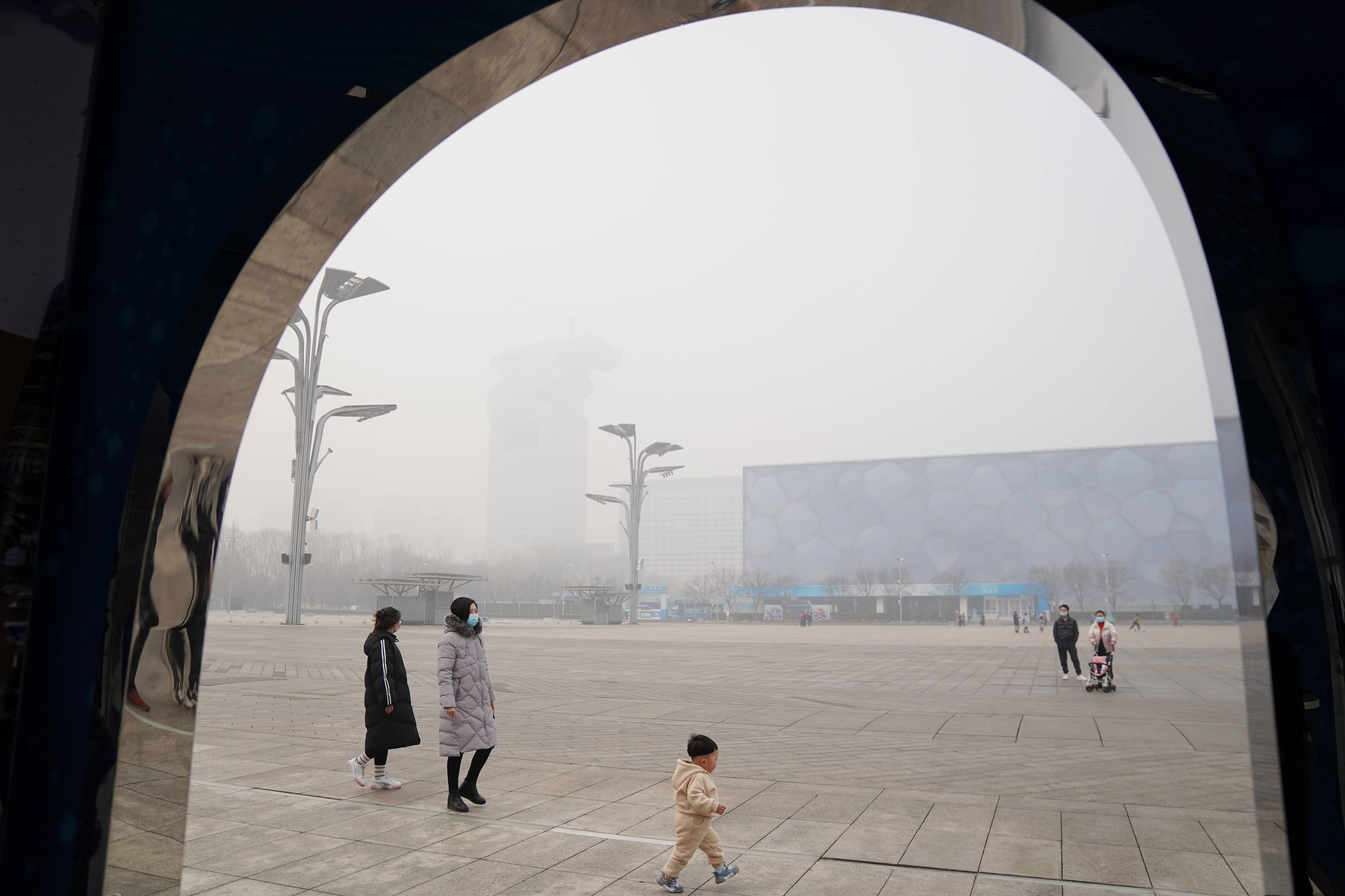 北京出现雾霾天气