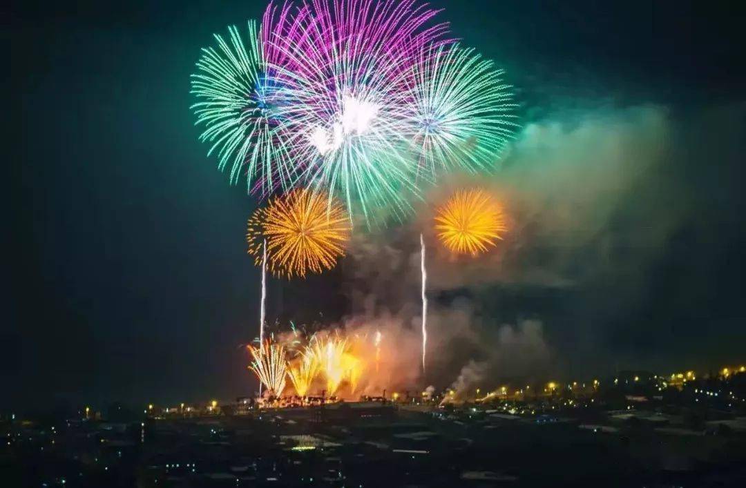 厦门金门焰火惊艳绽放!多图 动图 视频!_新年烟花