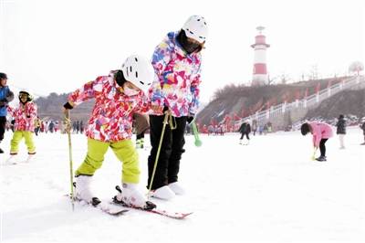 新春滑雪热 助力冬奥会