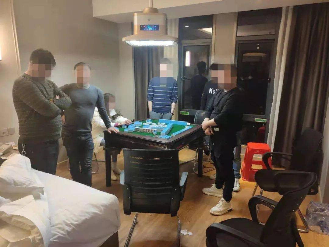 21人被抓个正着…_宜黄县