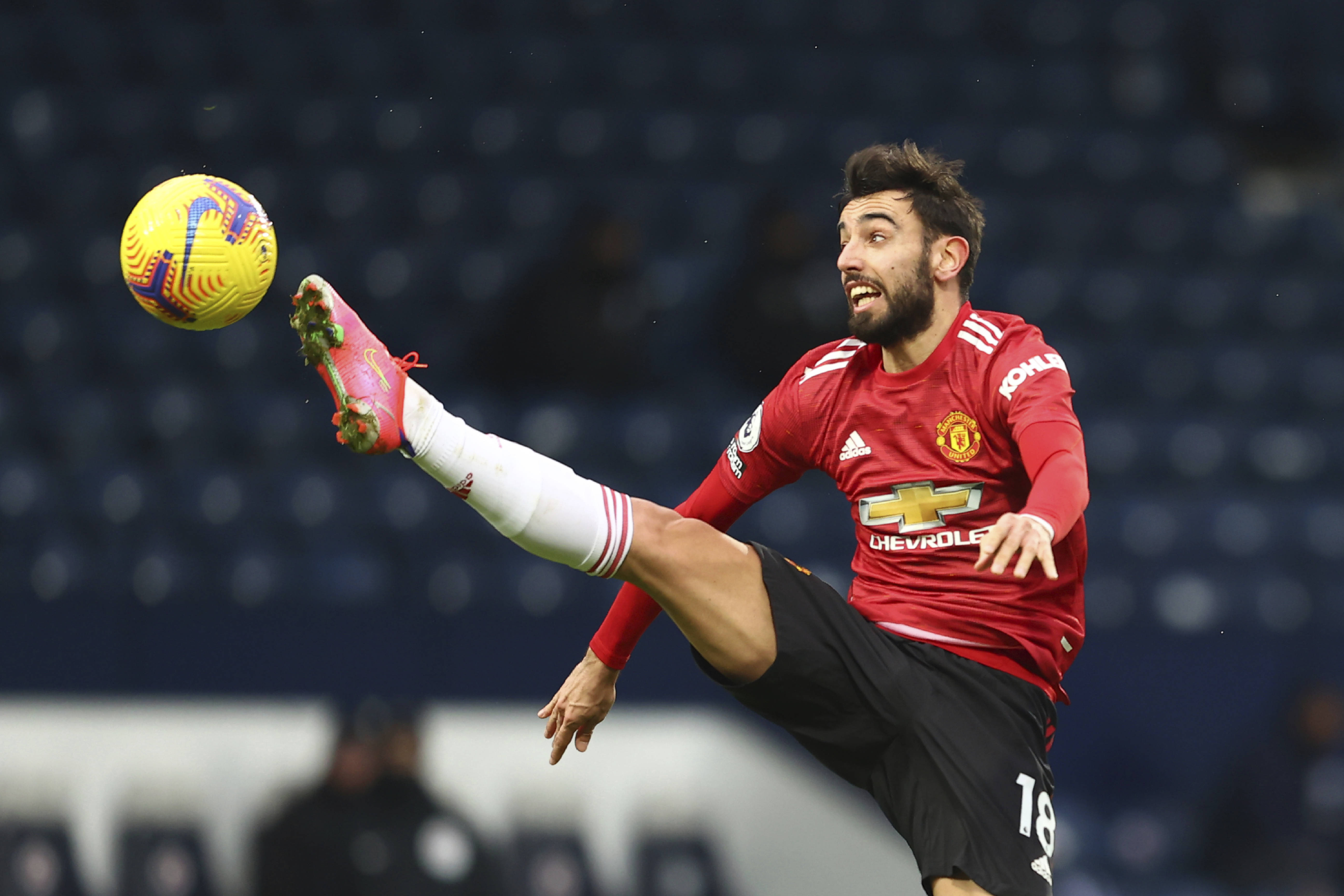 冬窗中场争夺战：曼联锁定加拉格尔，利物浦半路搅局