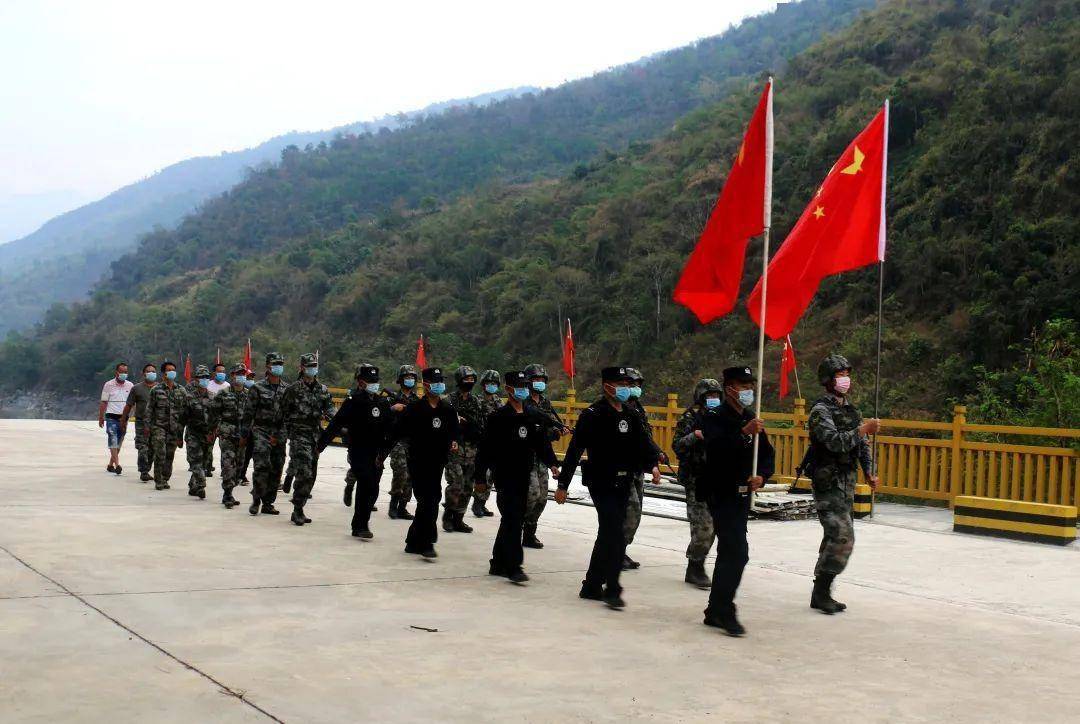 过年,移民管理警察的一天