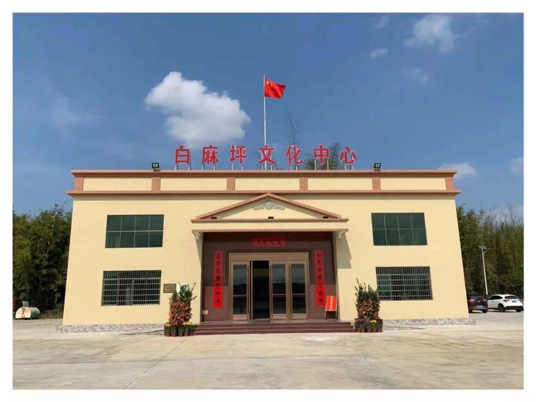 白马山下孔雀开屏大槐这条美丽乡村展新姿