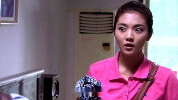 幸福指数马晓棠大战赖亚洲逼着赖亚洲穿女人衣服