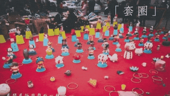 转发领票新春嘉年华套圈扎气球孔雀合影千灯万福展等你来