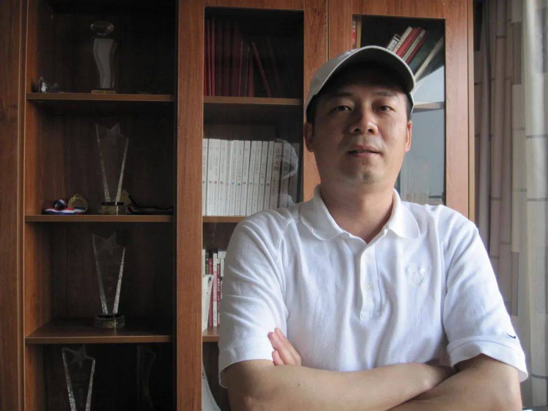 作词:黄志文作曲:张文康作曲:孙文虎编曲:董建利演唱:权琳丽女声独唱