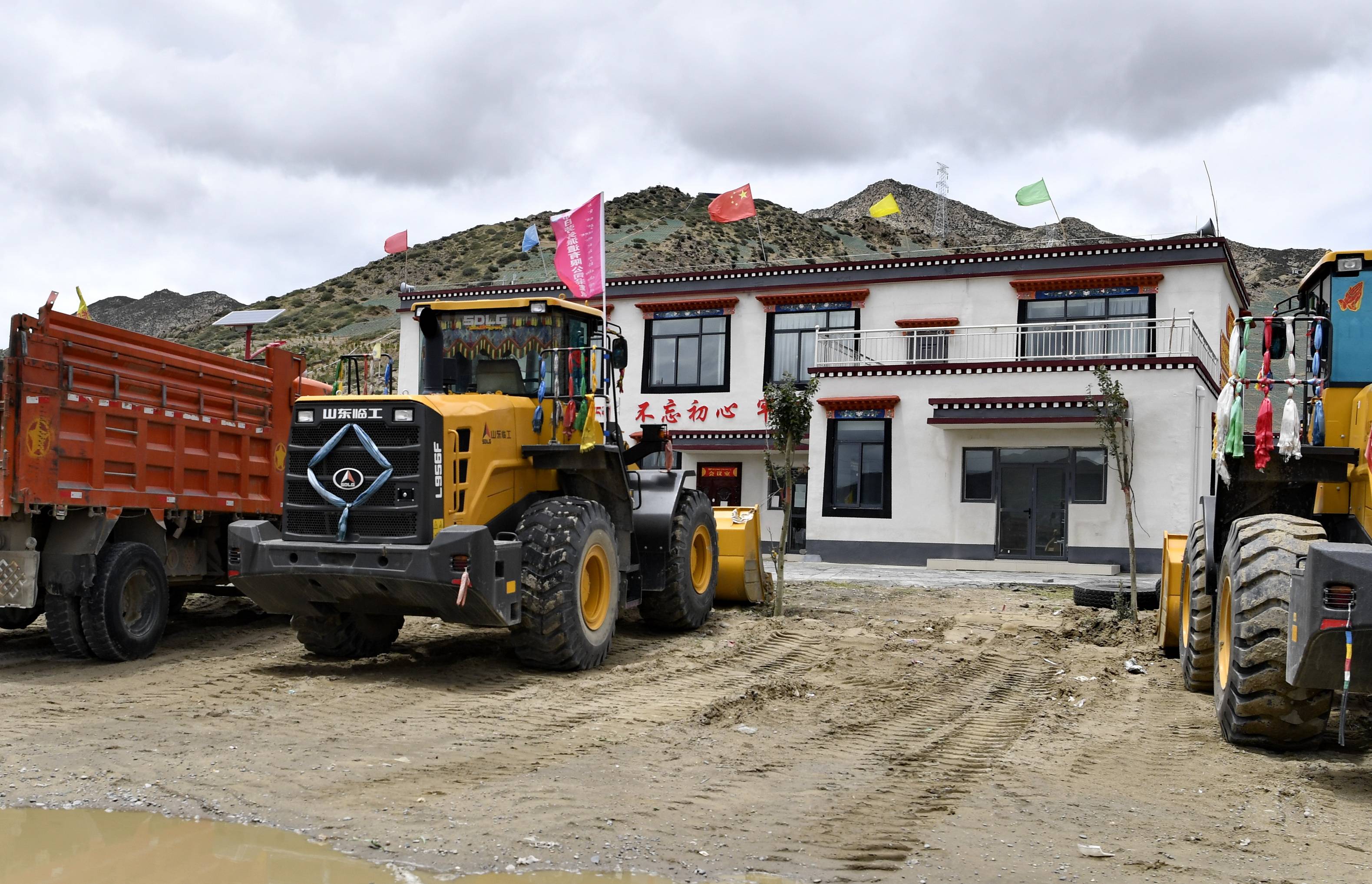 入住前的山南市贡嘎县森布日村新民居(2020年7月29日摄.