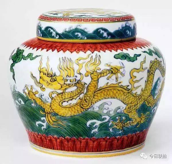 马未都谈明代龙纹瓷器_青花