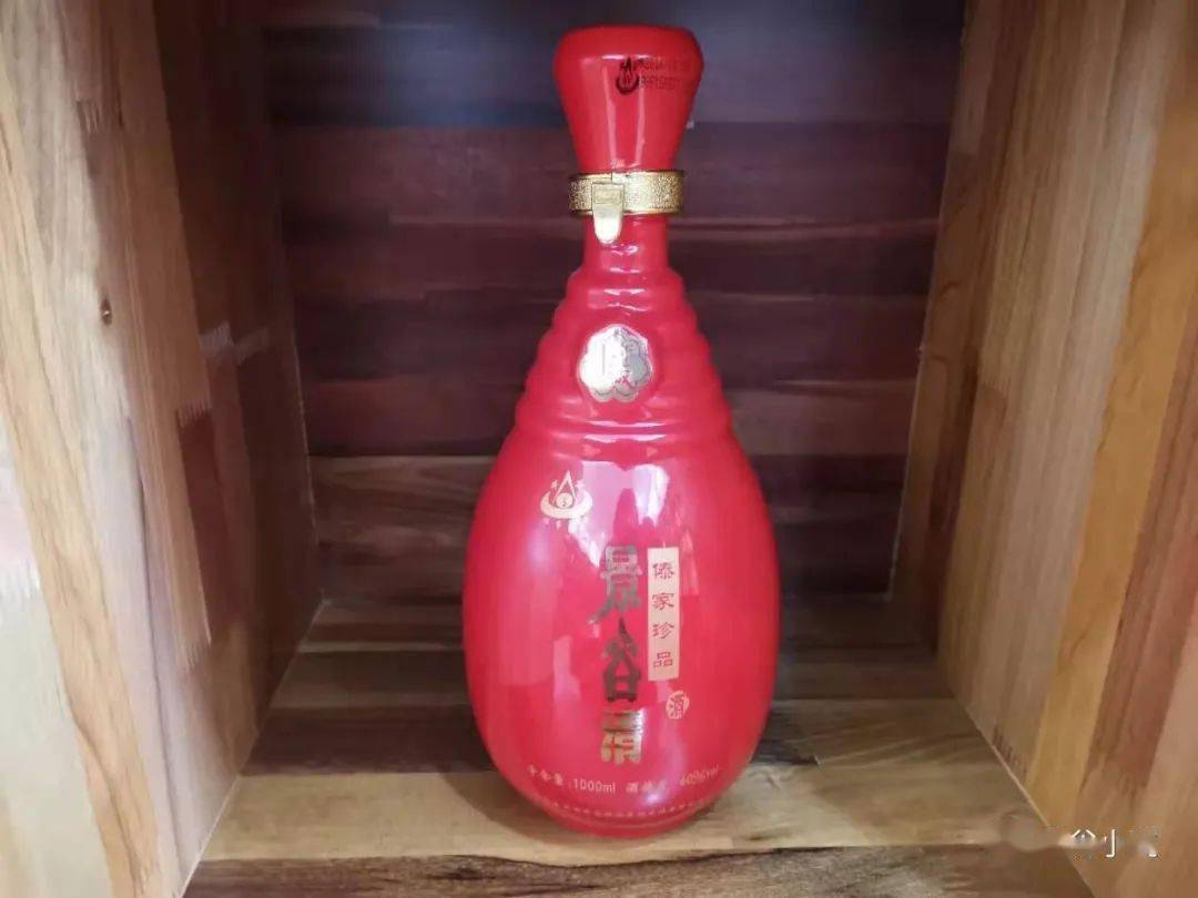 橄榄有情"淡定哥",茶花妩媚"采茶妹",山清水秀"景谷清",一缕情怀"傣司