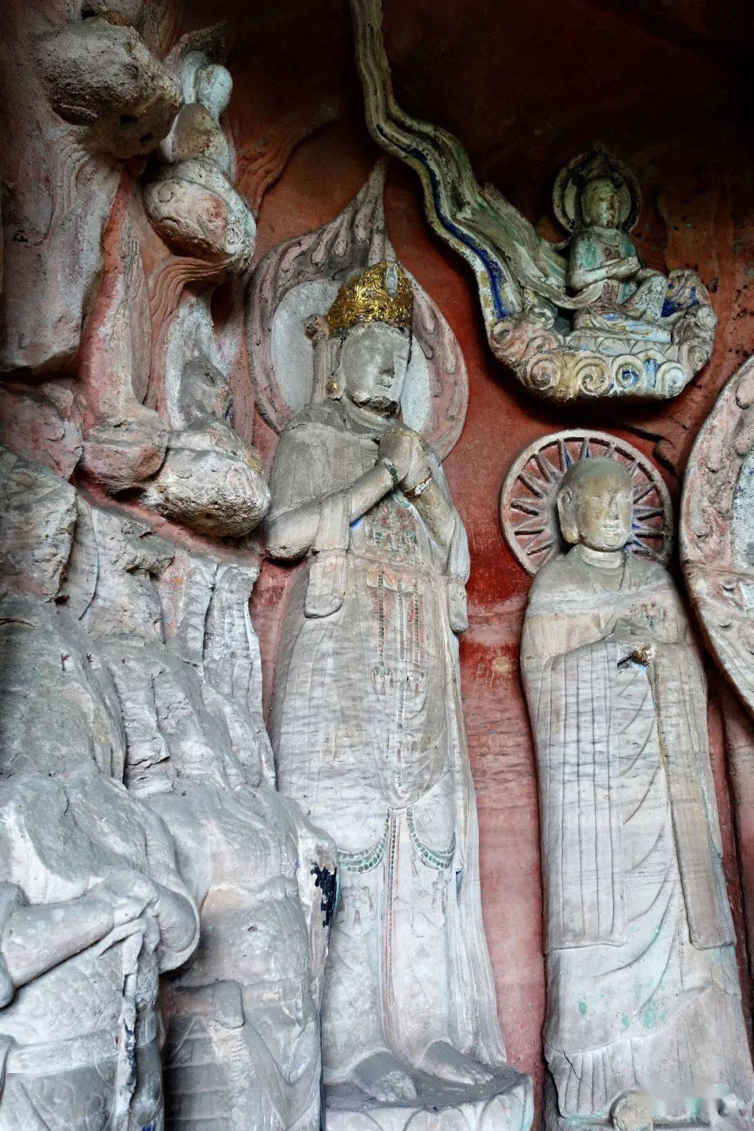 唐代宝冠天衣千手观音龛:大足北山石刻艺术系列之六