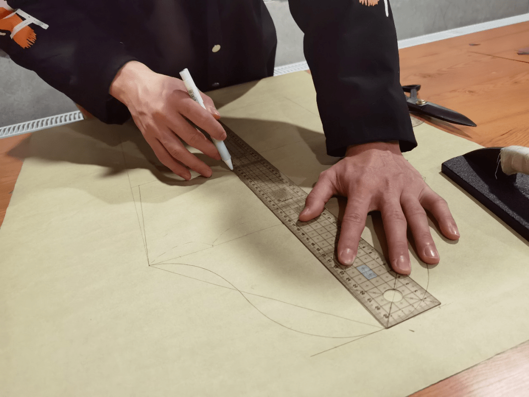 制版纺织纤维与面料就业方向fangyi本专业毕业生主要面向纺织服装领域