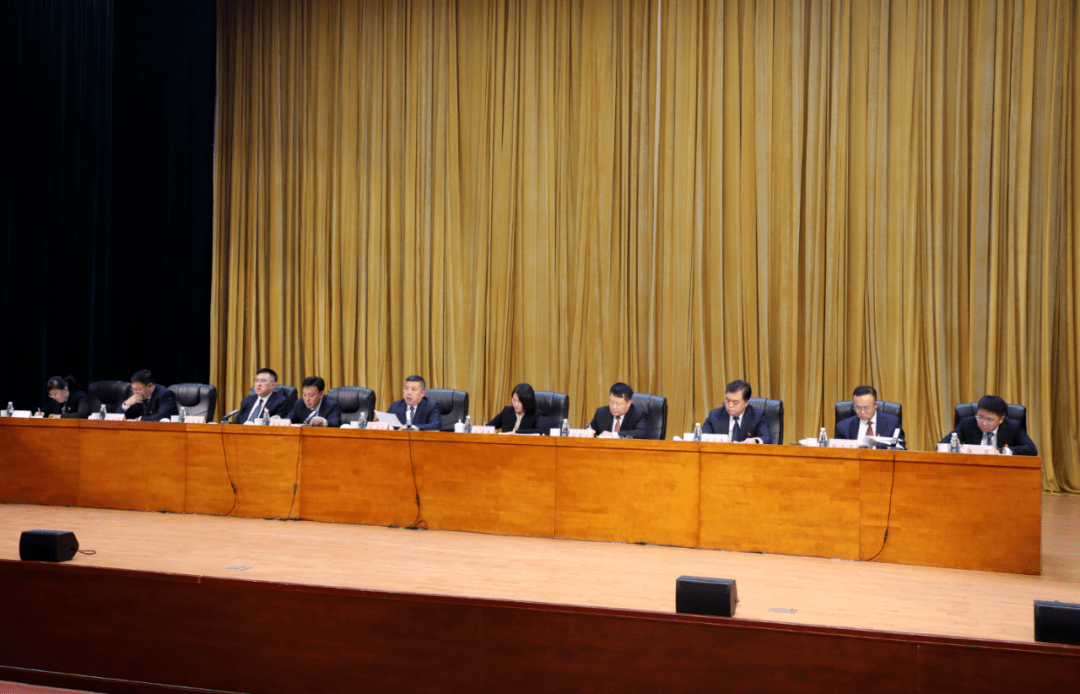 全县经济工作会议召开