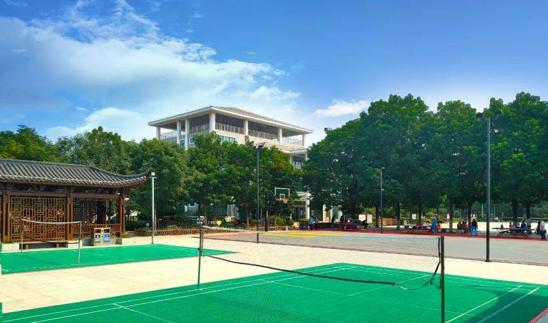 房亭河公园实拍侯集高级中学,大黄山小学,大黄山中学,开发区高级中学