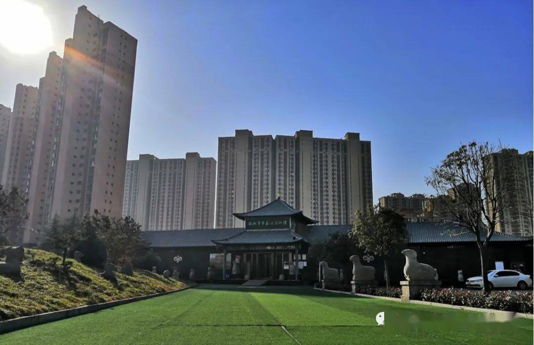 飙升地很快不少的草木长出新芽嫩枝年前已开的梅花现稍显些败落海棠