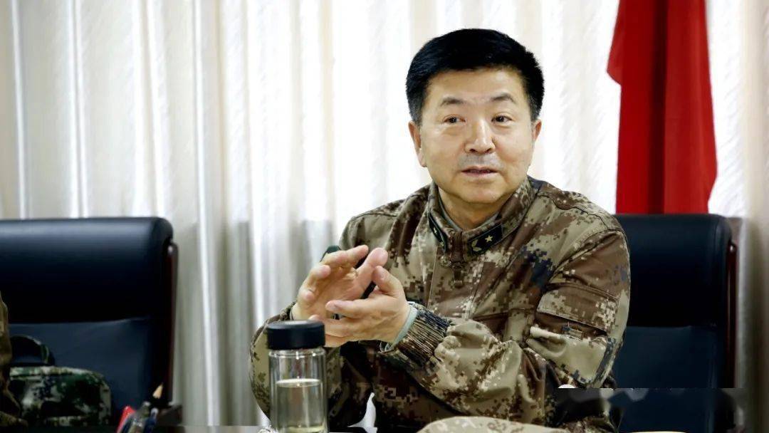 河南省军区政委徐元鸿到三门峡调研