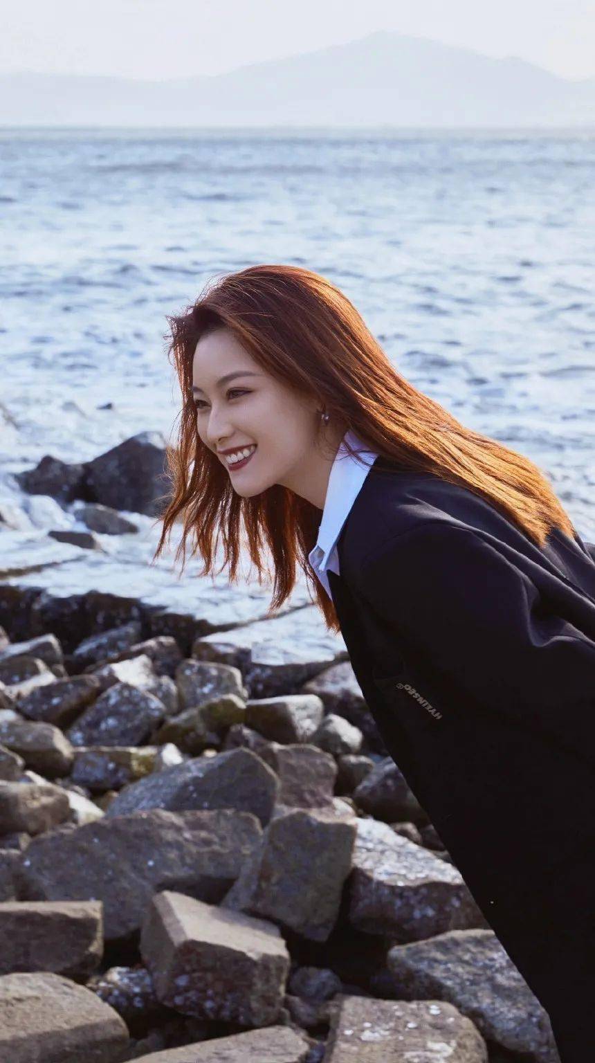 手机壁纸尚语贤