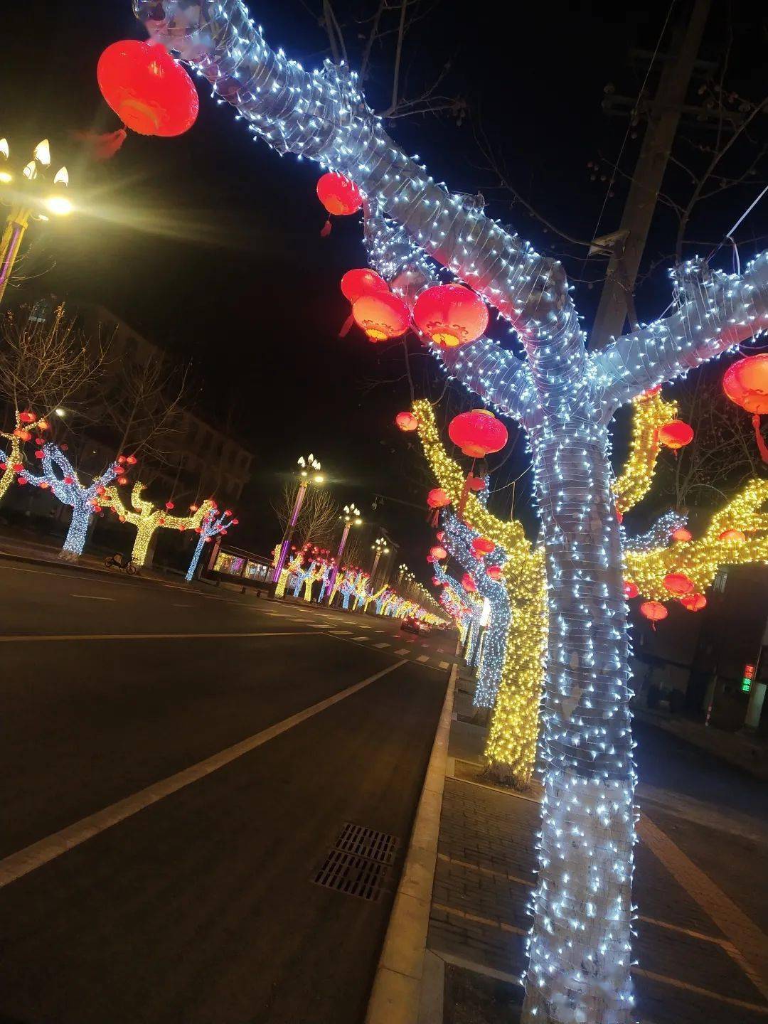 张灯结彩迎新年46spring festival安梓硕三年级一班福山区第二实验