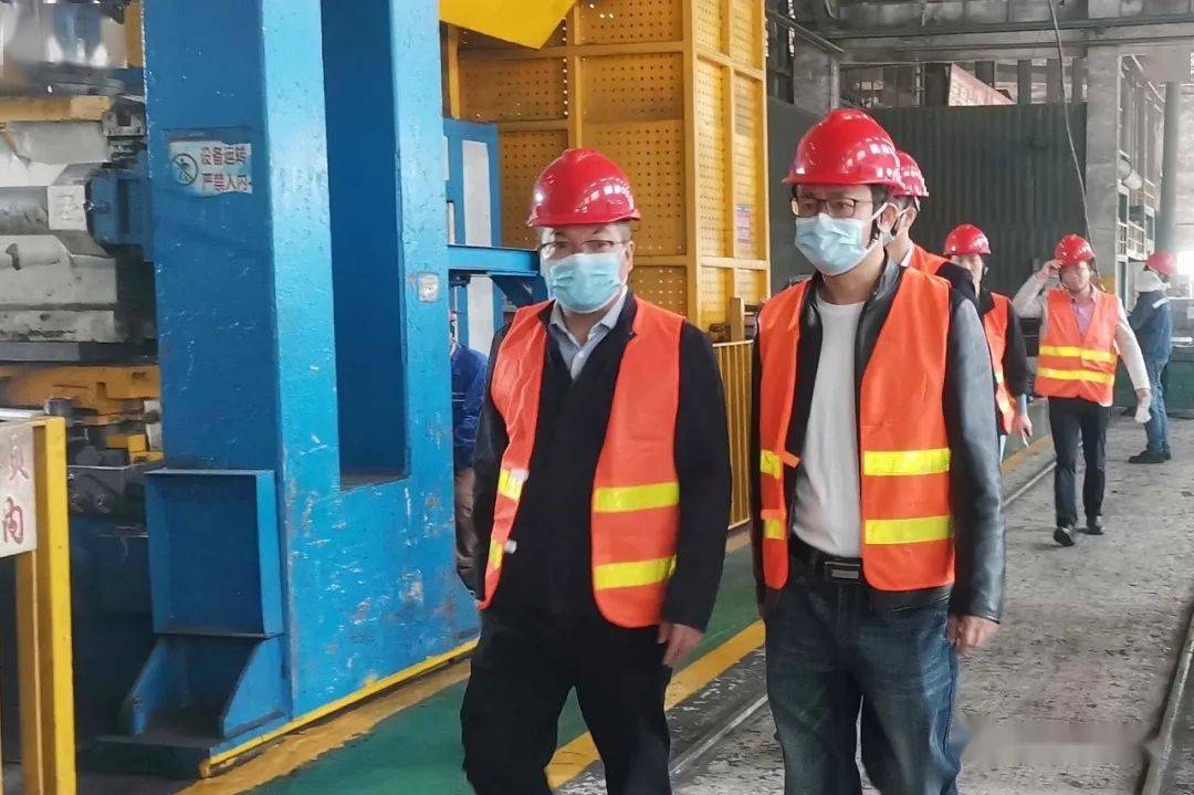 林锡波到中集集装箱有限公司开展"暖春行动",深入生产车间了解生产