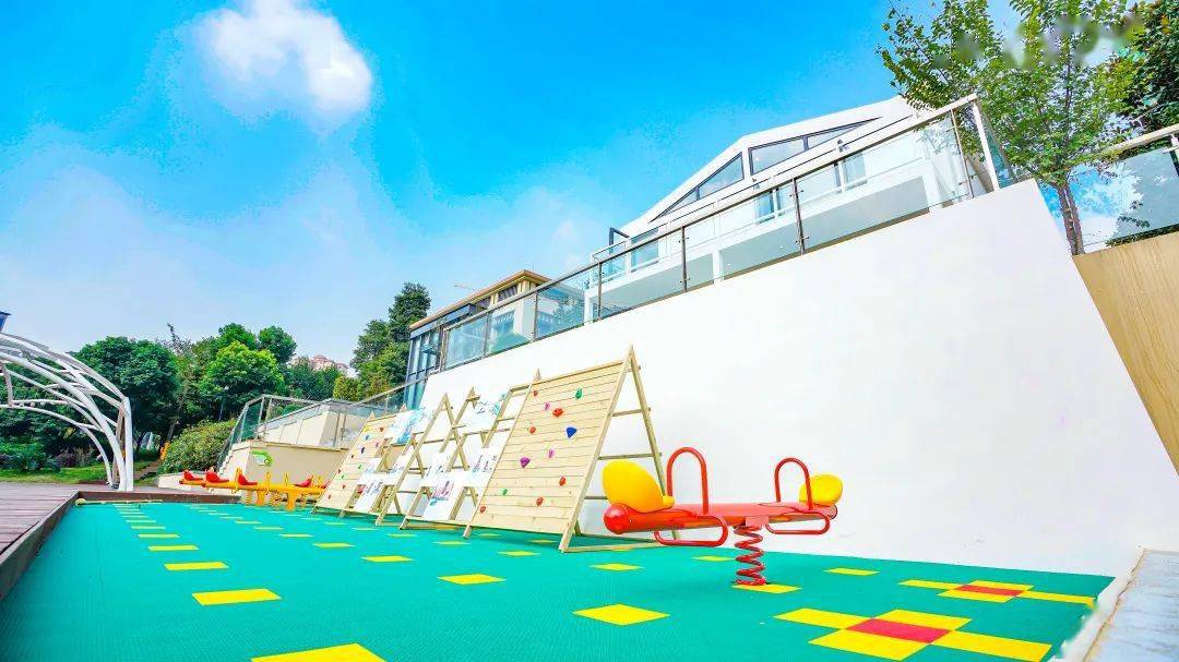 幸福美好生活十大工程家门口的运动角书院社区居民