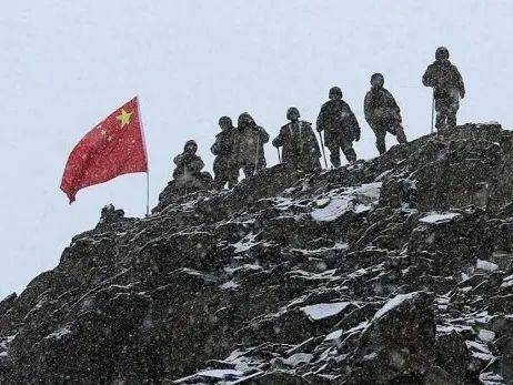 青听 | "为什么战旗美如画?英雄的鲜血染红了她"