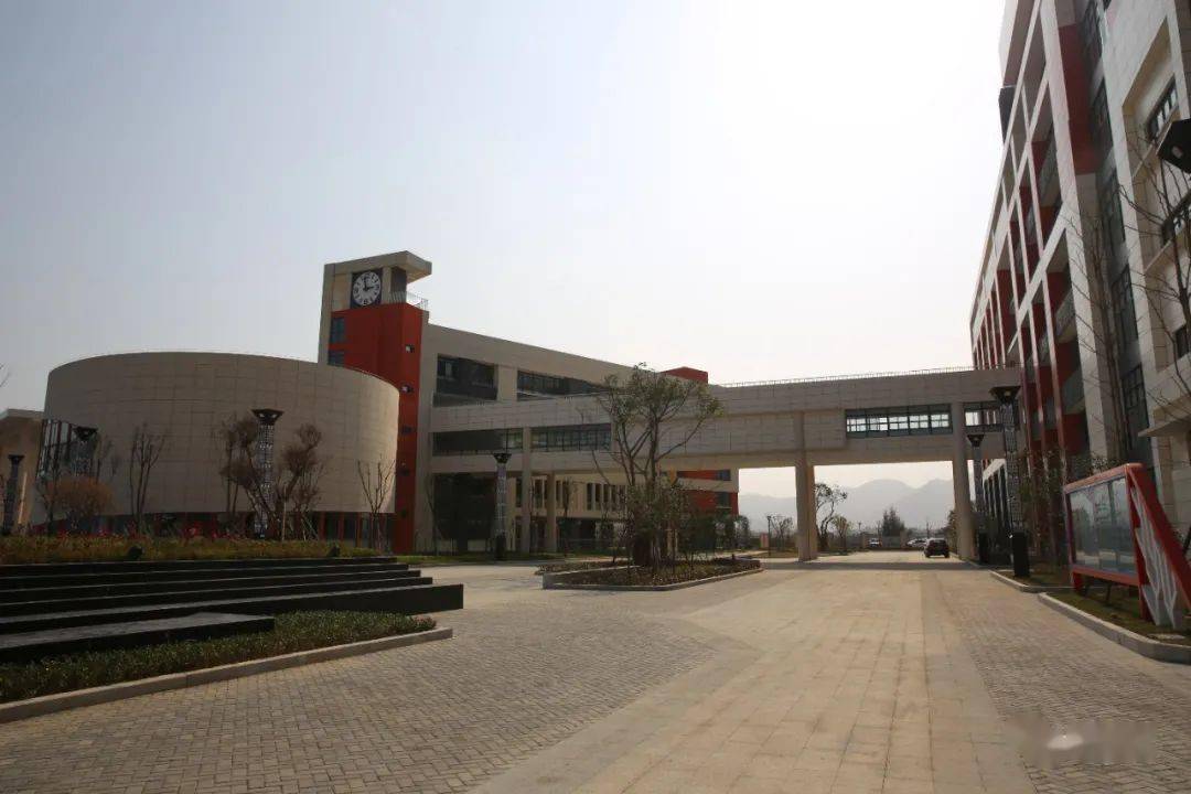 颜值爆表马鼻中心小学新校区正式投入使用