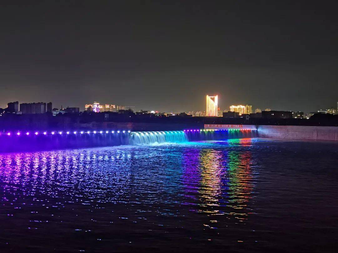 高安市夜景图片