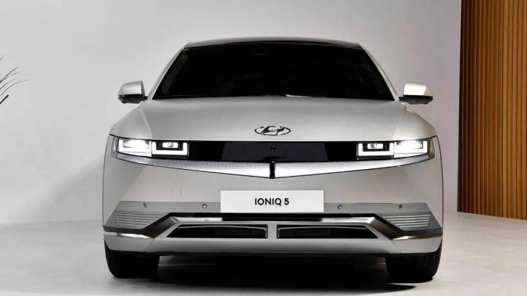 “车V”现代纯电车IONIQ 5全球发布;全新梅赛德斯-奔驰c版-20210224