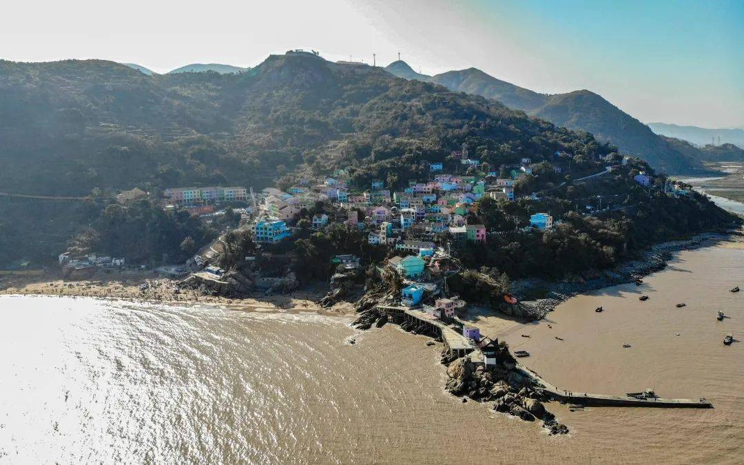 平阳有个彩虹村庄要火