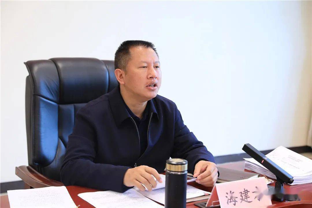 就如何做好全国文明城市创建工作,罗平县委书记海建才要求,全县各级各