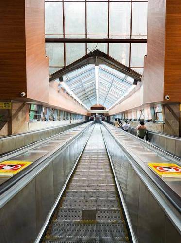 中国第一亚洲第二世界十大升级后的皇冠大扶梯惊艳亮相