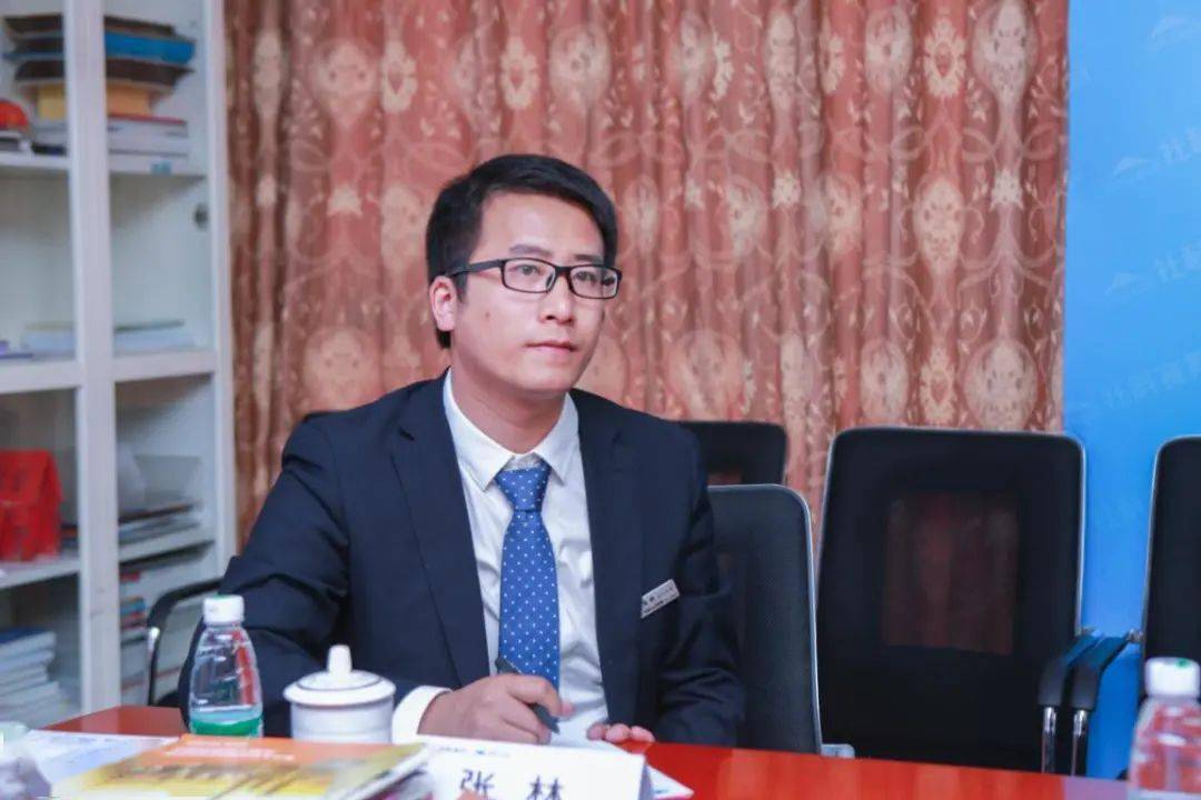 热烈欢迎北京大学国家发展研究院企业关系主任王欣老师一行莅临社科